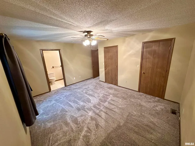 $210,000 | 24 Appomatox Avenue, Jacksonville, IL 62650