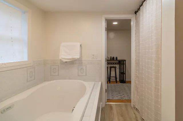 $1,500,000 | 2881-2893 Ohio Street, Glenburn, ME 04401