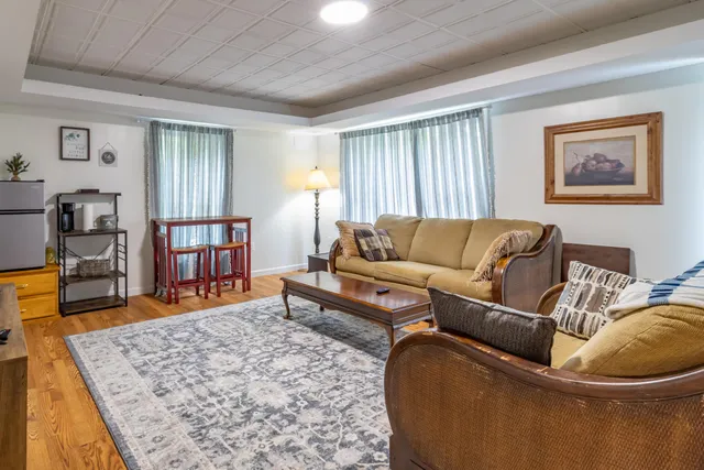 $1,500,000 | 2881-2893 Ohio Street, Glenburn, ME 04401