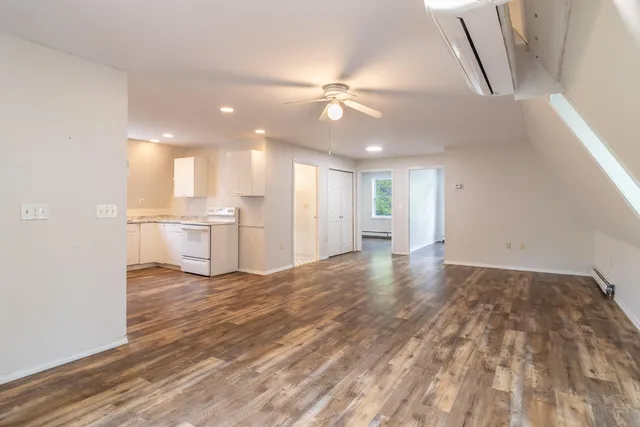 $1,500,000 | 2881-2893 Ohio Street, Glenburn, ME 04401