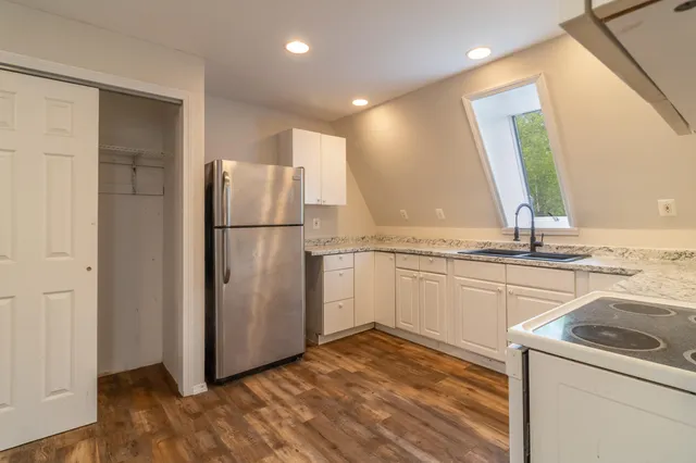 $1,500,000 | 2881-2893 Ohio Street, Glenburn, ME 04401