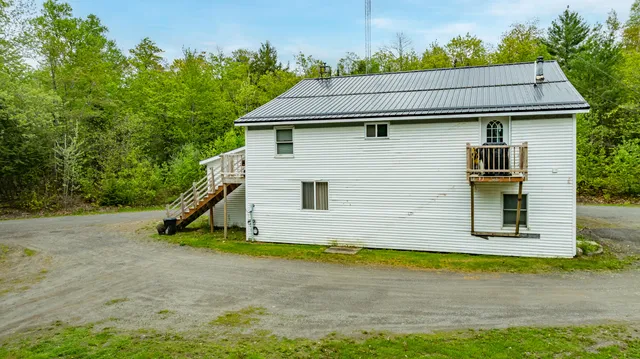 $1,500,000 | 2881-2893 Ohio Street, Glenburn, ME 04401