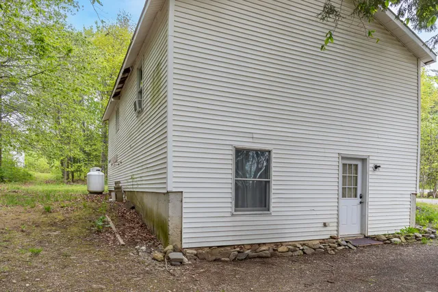 $1,500,000 | 2881-2893 Ohio Street, Glenburn, ME 04401