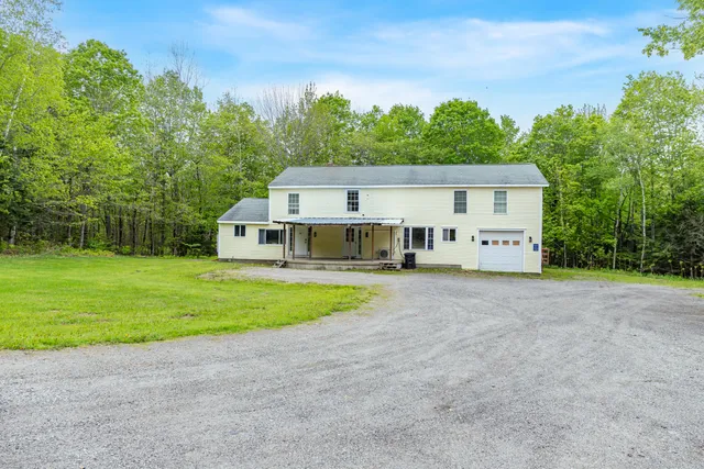 $1,500,000 | 2881-2893 Ohio Street, Glenburn, ME 04401