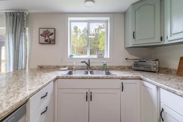 $1,500,000 | 2881-2893 Ohio Street, Glenburn, ME 04401