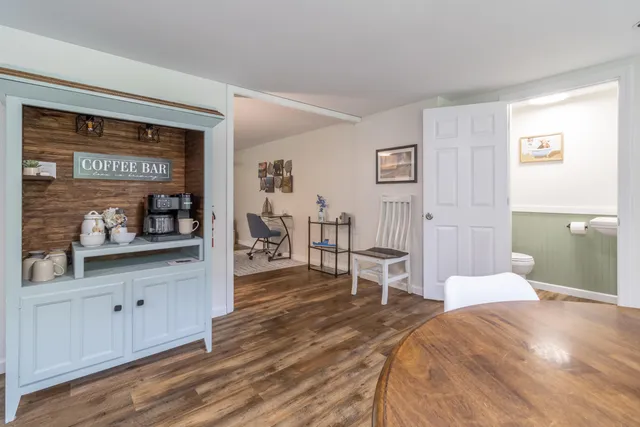 $1,500,000 | 2881-2893 Ohio Street, Glenburn, ME 04401