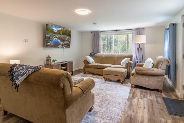 $1,500,000 | 2881-2893 Ohio Street, Glenburn, ME 04401