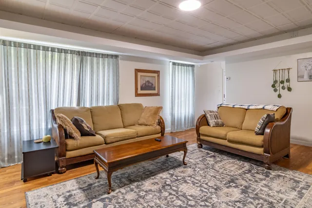 $1,500,000 | 2881-2893 Ohio Street, Glenburn, ME 04401