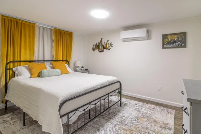 $1,500,000 | 2881-2893 Ohio Street, Glenburn, ME 04401