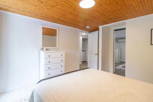 $1,500,000 | 2881-2893 Ohio Street, Glenburn, ME 04401