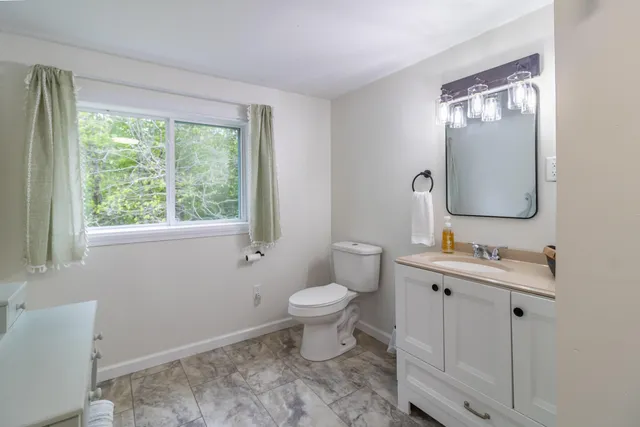 $1,500,000 | 2881-2893 Ohio Street, Glenburn, ME 04401