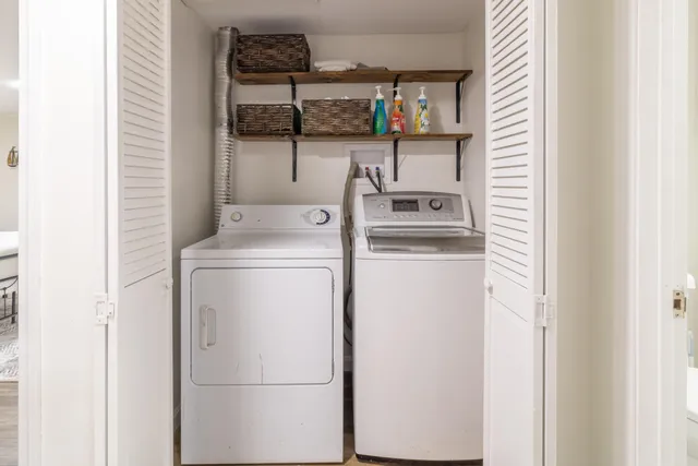 $1,500,000 | 2881-2893 Ohio Street, Glenburn, ME 04401