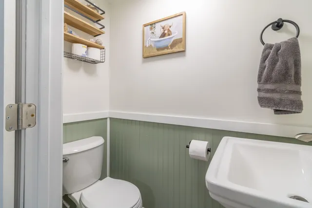 $1,500,000 | 2881-2893 Ohio Street, Glenburn, ME 04401