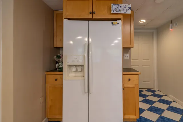 $1,500,000 | 2881-2893 Ohio Street, Glenburn, ME 04401