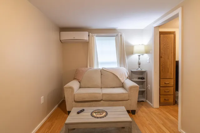 $1,500,000 | 2881-2893 Ohio Street, Glenburn, ME 04401