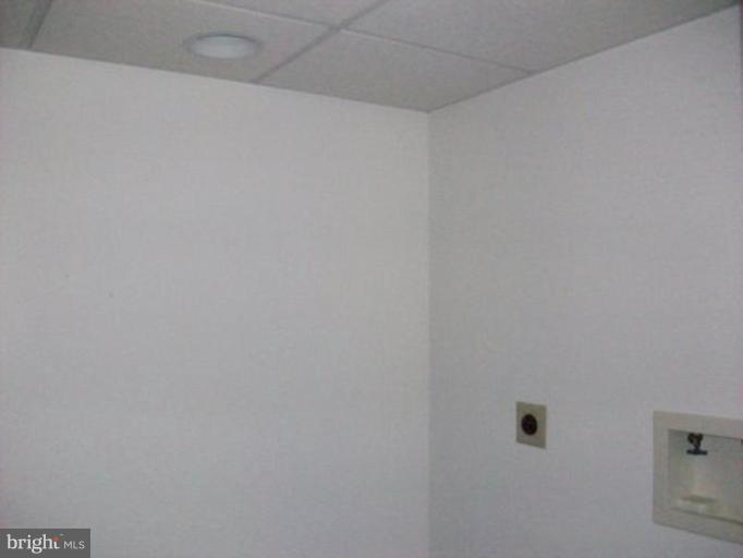 800 Potomac Ridge Court Sterling, VA 20164 - Photo 24 of 28 Laundry Area 1