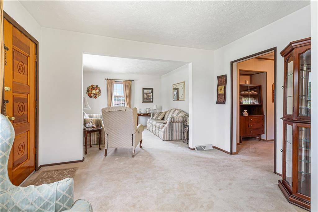415 Pleasant Valley Road Bulger, PA 15019 - Photo 8 of 45 Gallery Image 8