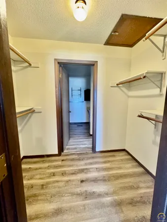 $215,000 | 2926 Southwest Arrowhead Road, Topeka, KS 66614
