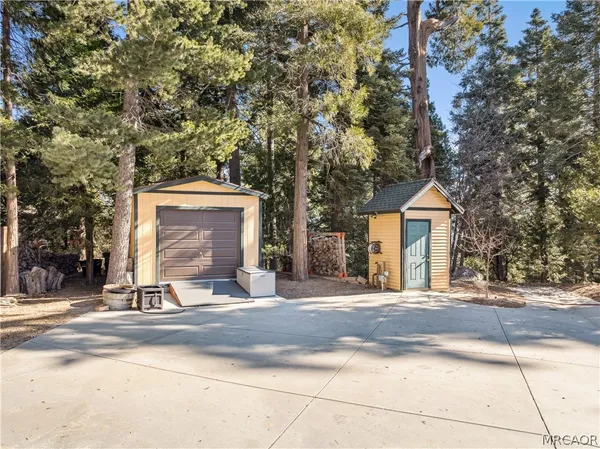 a view of outdoor space with a flat screen tv