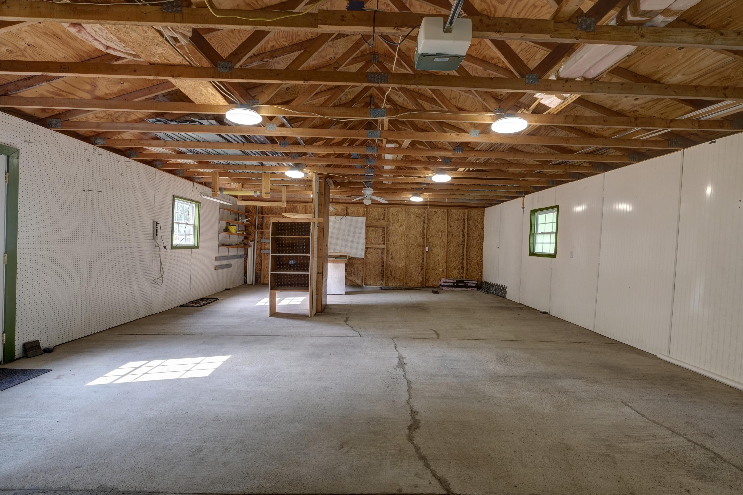 1698 Lusch Road Marion, OH 43302 - Photo 59 of 69 80 Garage
