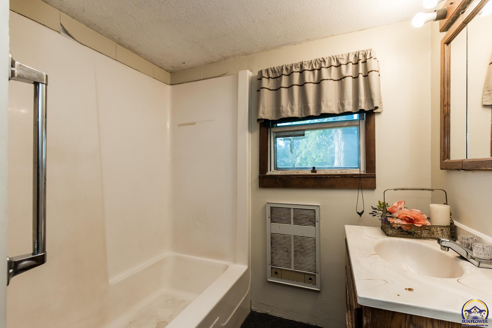 12140 Miller Road Harveyville, KS 66431 - Photo 46 of 99