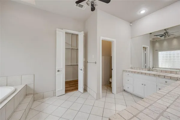 $685,000 | 1201 Findlay Drive, Arlington, TX 76012