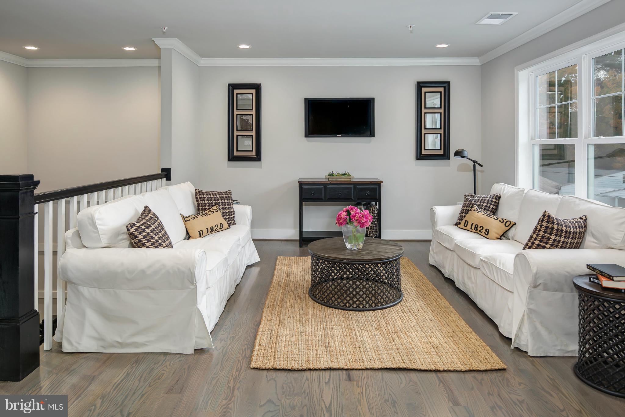 9307 Greyrock Road Silver Spring, MD 20910 - Photo 17 of 30 Upper Level Lounge