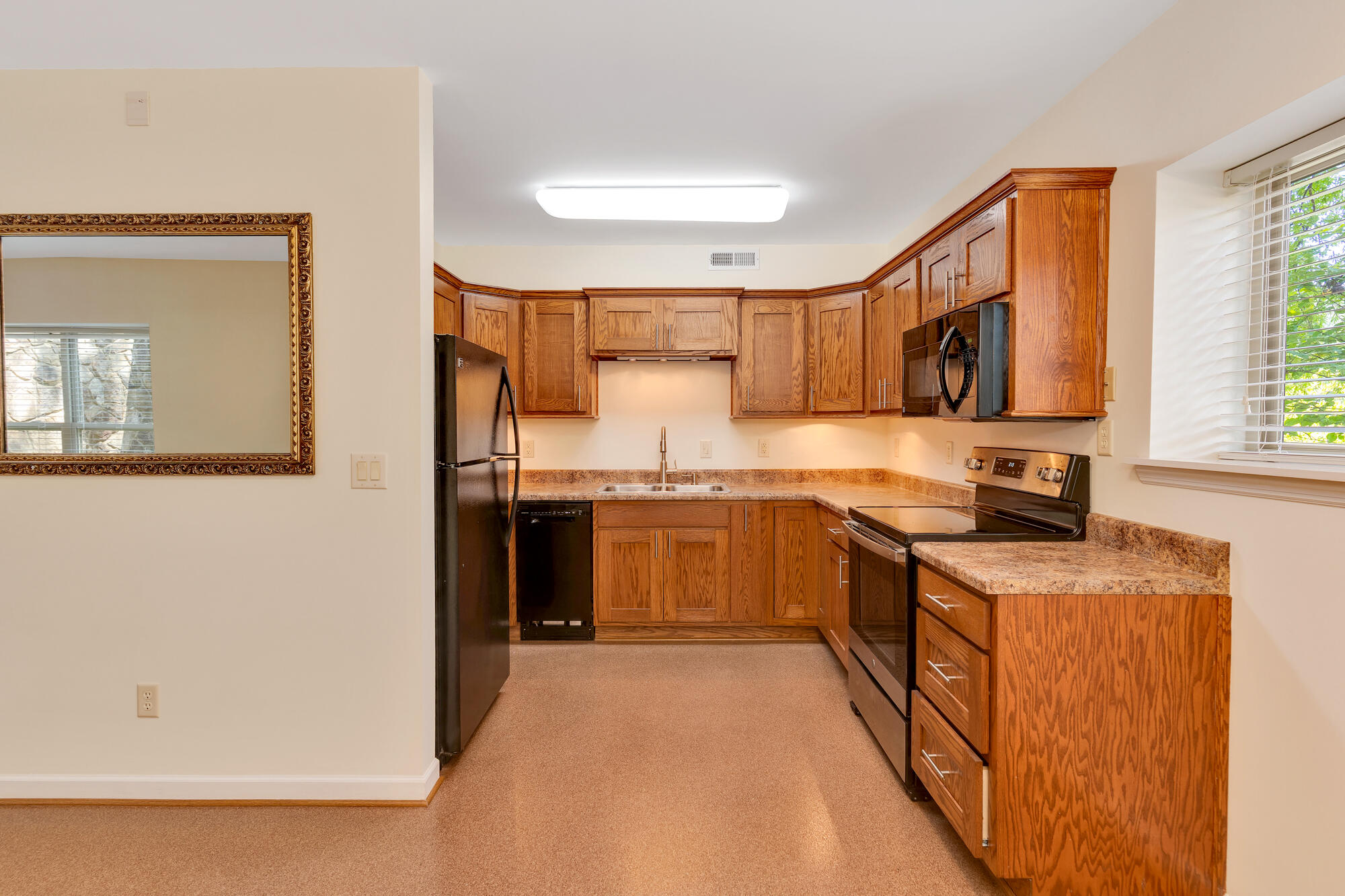 3625 Bennett Road Chattanooga, TN 37412 - Photo 3 of 19 Kitchen