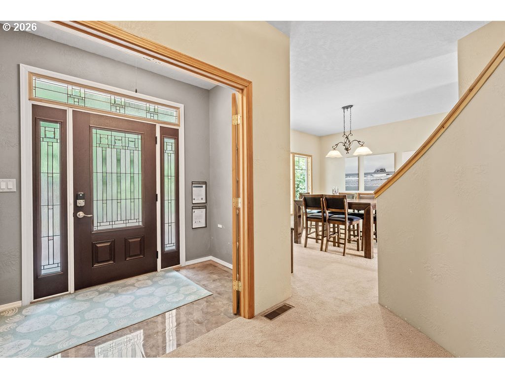 37025 Brooten Road Pacific City, OR 97135 - Photo 6 of 47 Entrance/Foyer