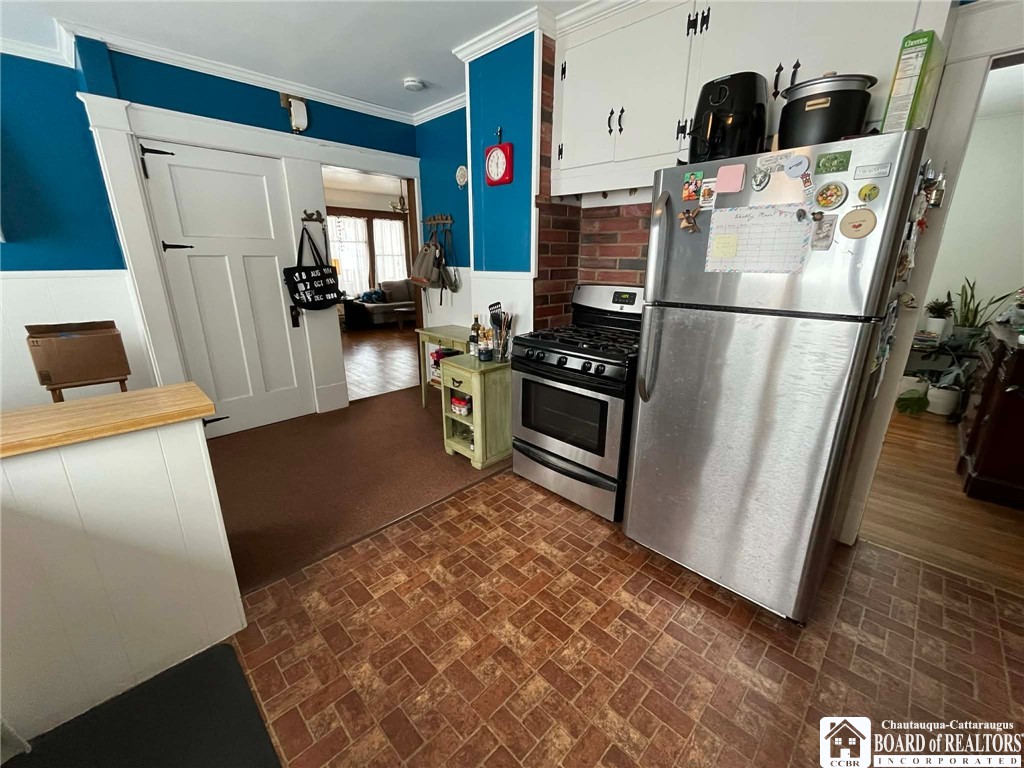 752 Deer Street Dunkirk, NY 14048 - Photo 12 of 18