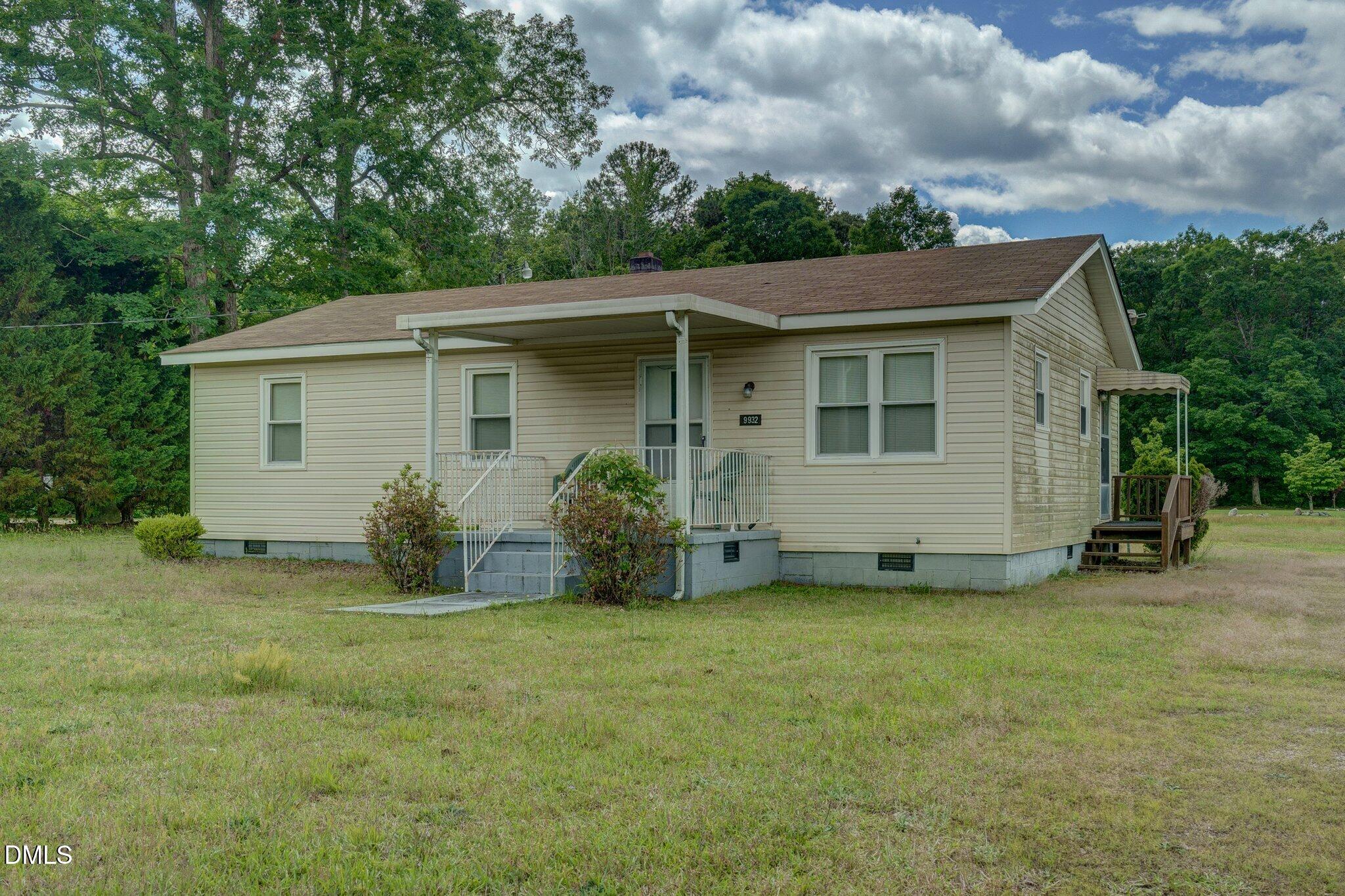 001-9932StraightGateRoad-Whitakers-NC-27