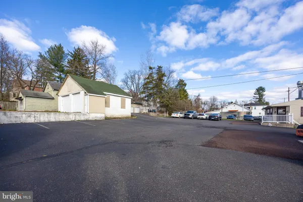 $349,900 | 109 Gravel Pike, Collegeville, PA 19426