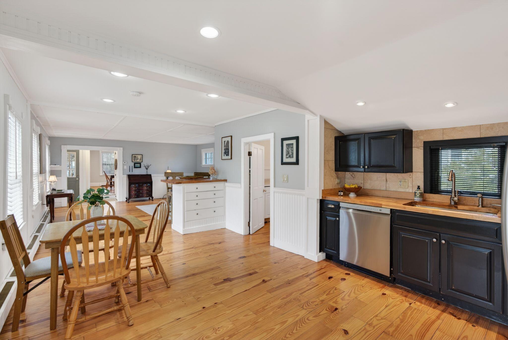 124 Mitchell Road South Portland, ME 04106 - Photo 8 of 47 27_DSC08326
