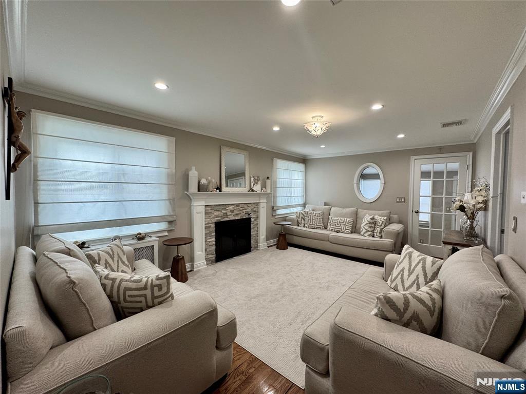 230 Linden Road Wayne, NJ 07470 - Photo 4 of 15