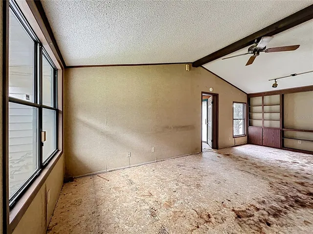 $300,000 | 32200 Avington Road, Sorrento, FL 32776