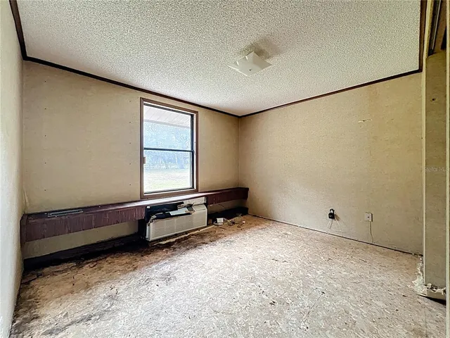 $300,000 | 32200 Avington Road, Sorrento, FL 32776