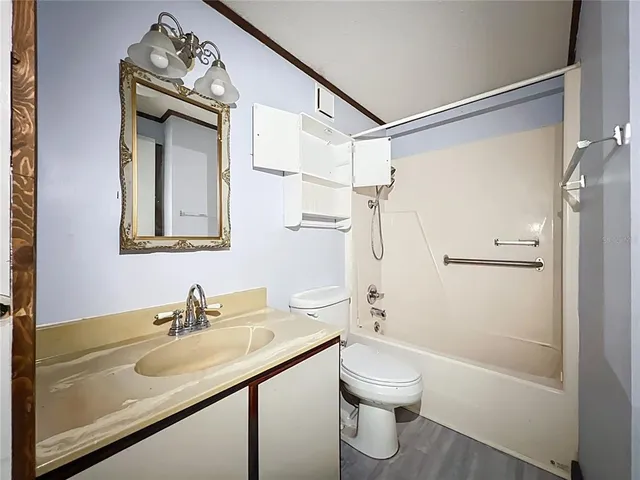 $300,000 | 32200 Avington Road, Sorrento, FL 32776