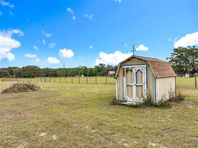 $300,000 | 32200 Avington Road, Sorrento, FL 32776