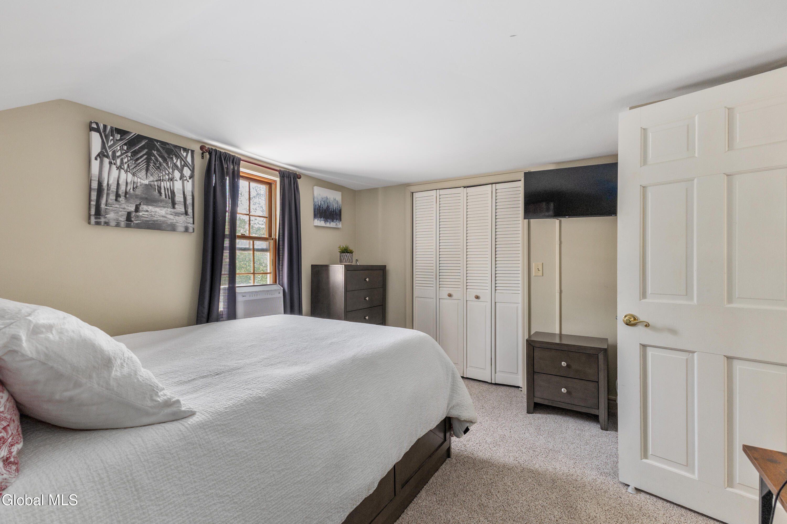 219 Aviation Road Queensbury, NY 12804 - Photo 19 of 41 31-BR3_31