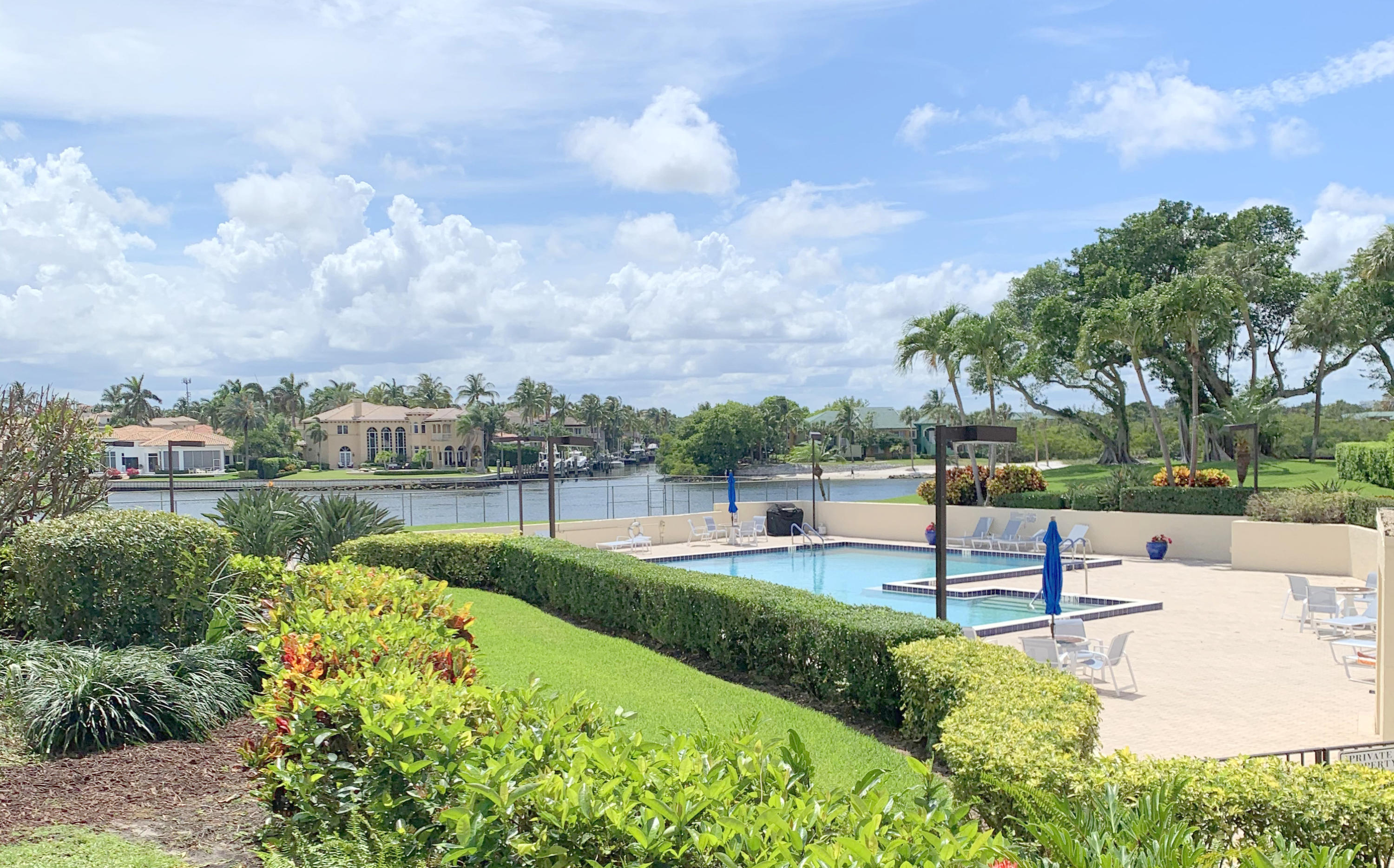 364 Golfview Road, Unit 207 North Palm Beach, FL 33408 - Photo 2 of 22 Gdn shot IMG_9202