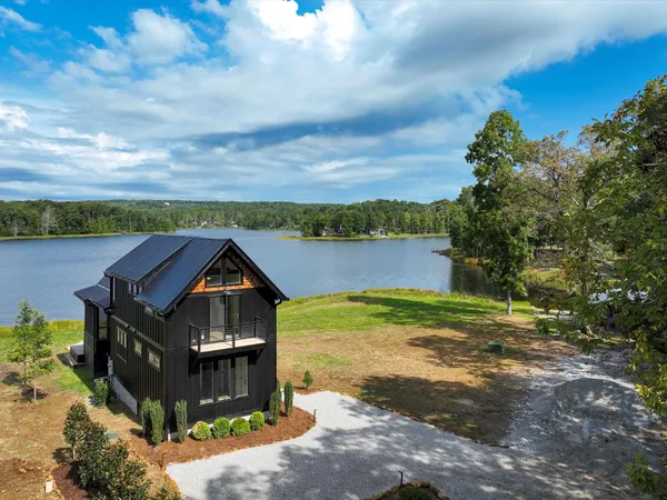 $674,900 | 169 Shoreside Court, Tracy City, TN 37387