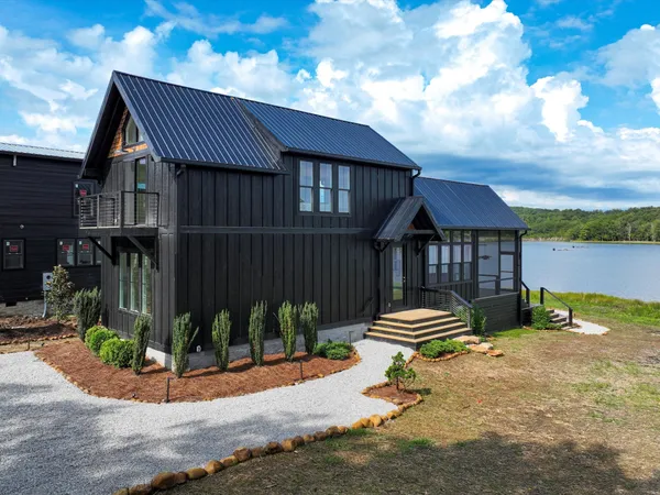 $674,900 | 169 Shoreside Court, Tracy City, TN 37387