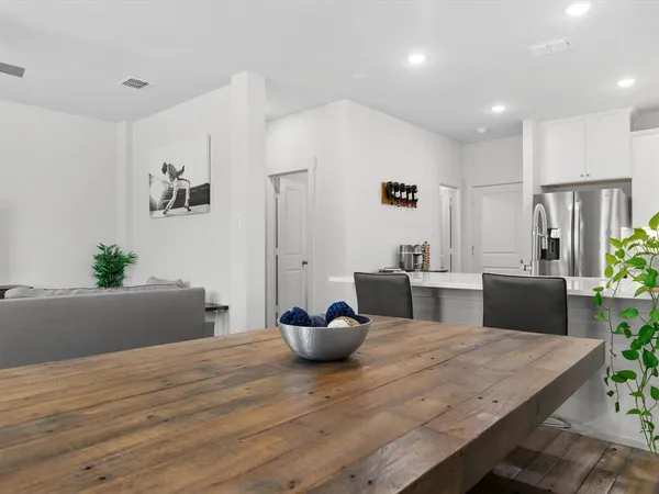 $425,000 | 1423 Silver Marten Trail, Arlington, TX 76005