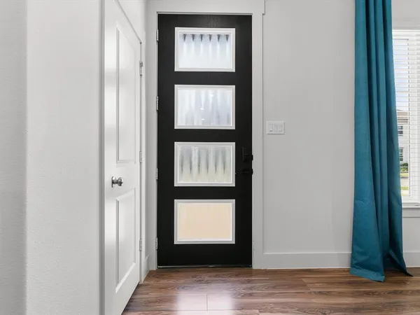 $425,000 | 1423 Silver Marten Trail, Arlington, TX 76005