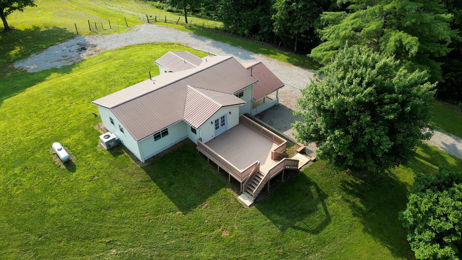2774 Ragsdale Road Columbia, TN 38401 - Photo 4 of 48 an aerial view of a house