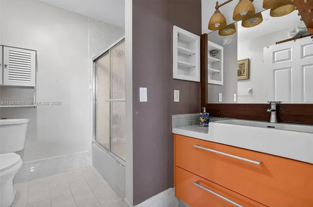 $445,000 | 18752 Northwest 84th Pl., Unit 6066, Hialeah, FL 33015