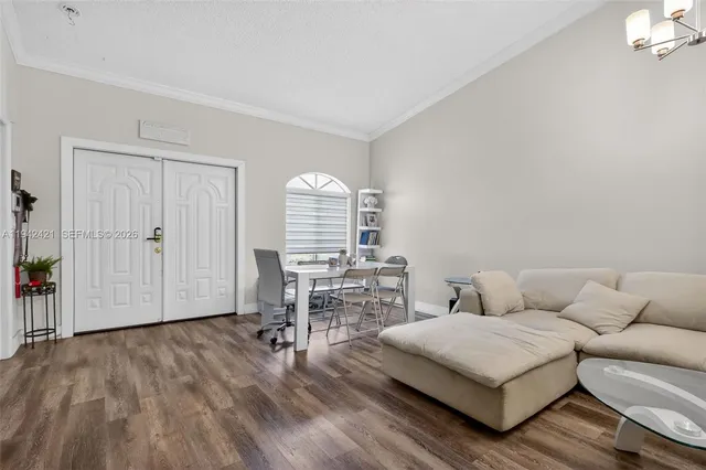 $445,000 | 18752 Northwest 84th Pl., Unit 6066, Hialeah, FL 33015