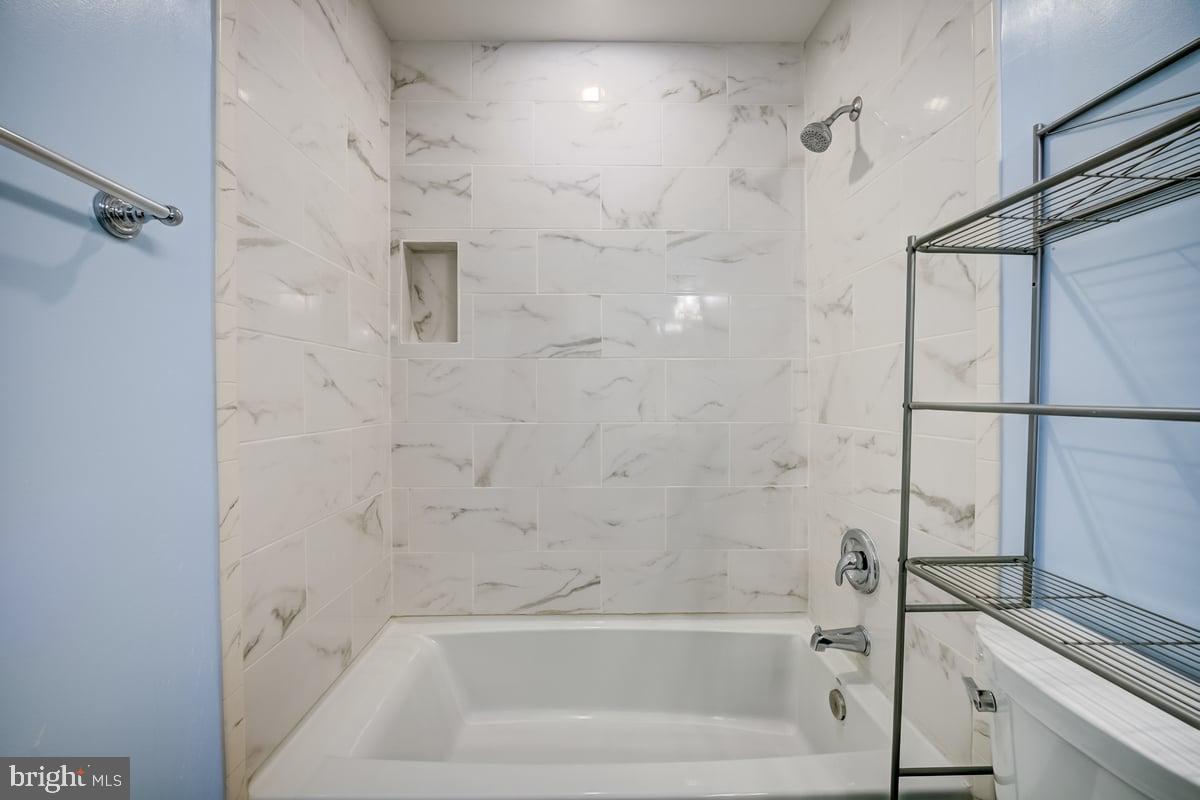 9216 Lorton Valley Road Lorton, VA 22079 - Photo 28 of 38 Gallery Image 28