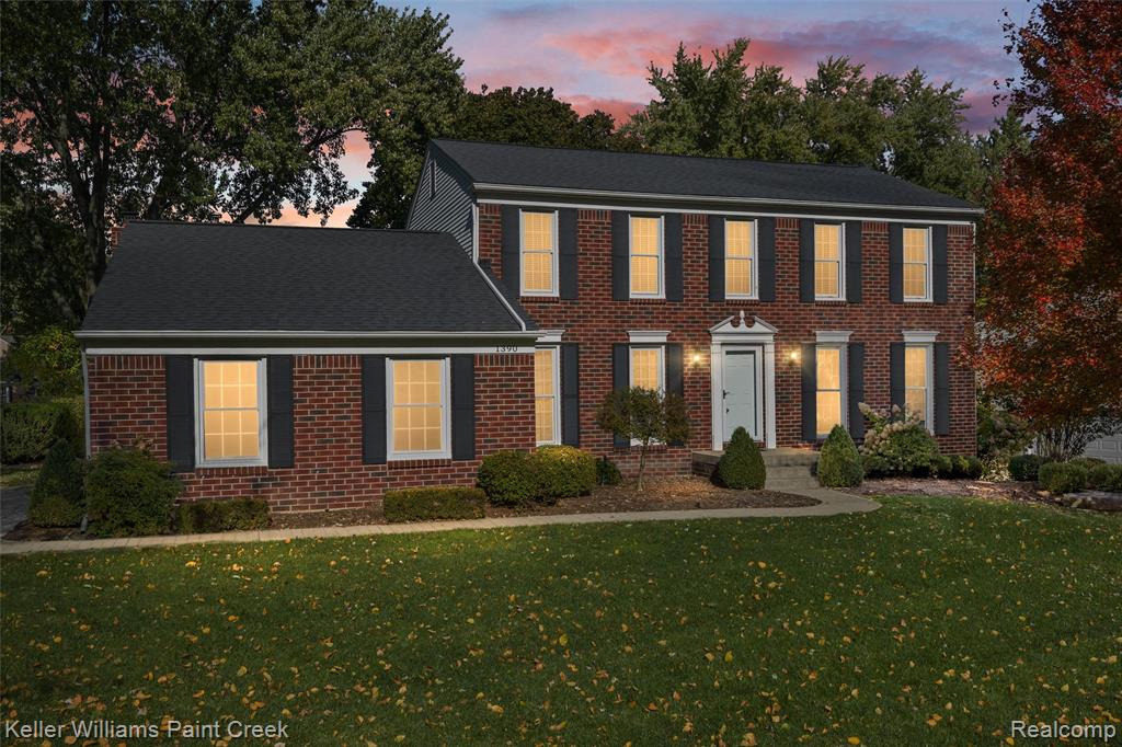 1390 Chestnut Lane Rochester Hills, MI 48309 - Photo 1 of 42 Gallery Image 1