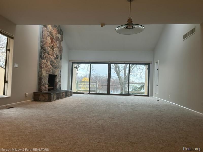 3815 Clintonville Road Waterford, MI 48329 - Photo 12 of 29 Gallery Image 12